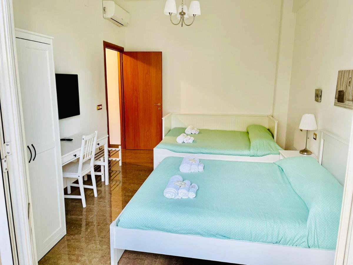 Interno Dieci *